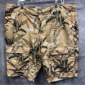 Echo Unlimited Shorts Tropical Print Size 40